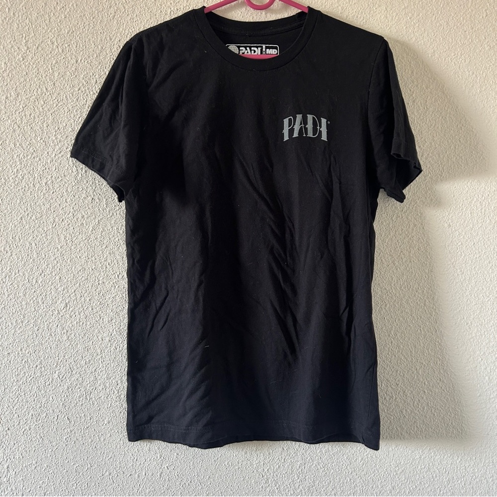 PADI Diving Ocean Sea Animals Black Graphic Tshirt Fits women’s Medium